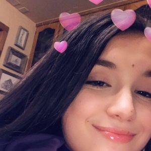 Meet your Posher, Lizzie